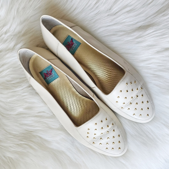 Air Flex Genuine Leather Studded Flat Loafers Cream Gold Embellished Shoes Sz 11 - Picture 2 of 16